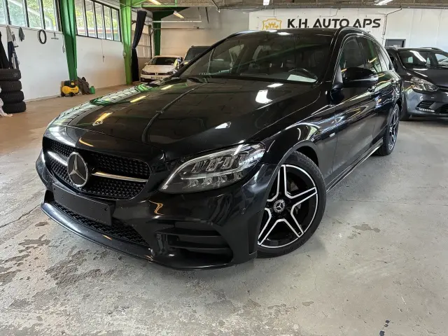 Mercedes-Benz C220